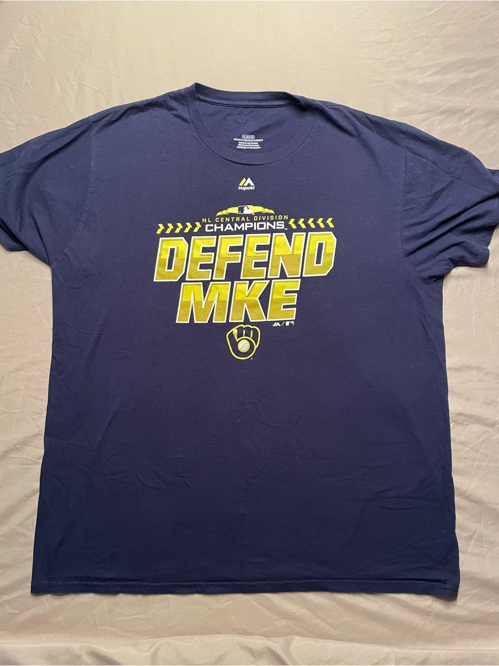 Majestic Navy Blue Milwuakee Brewers Shirt NL Central Champions “Defend MKE”